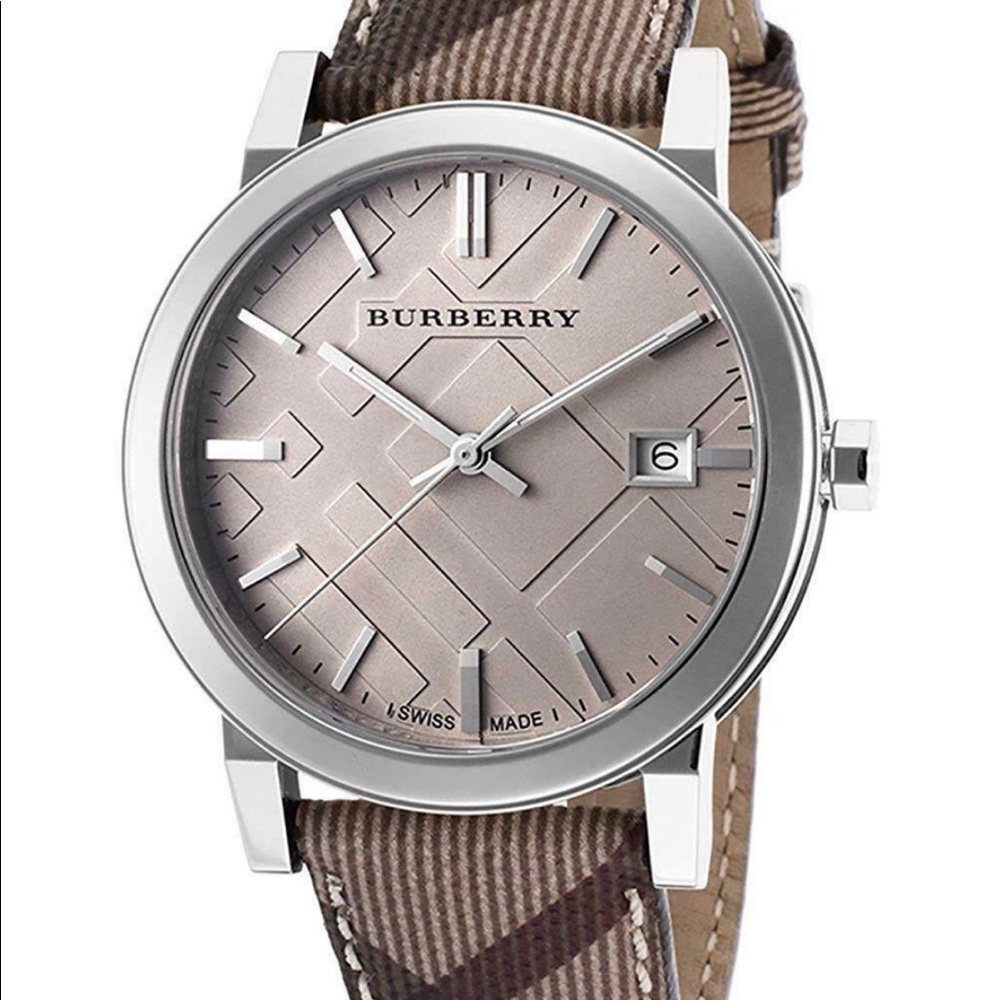 Burberry Women’s BU9029 ‘The City’ Leather Watch